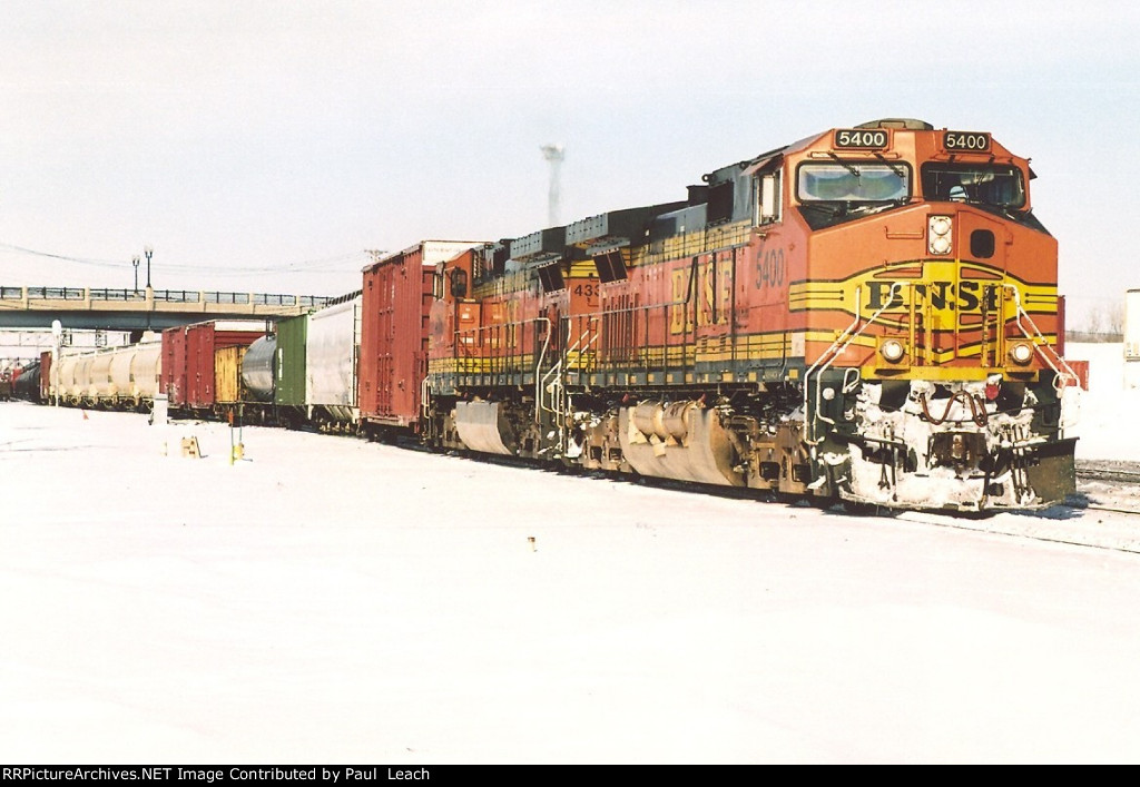 Eastbound manifest comes out of Northtown